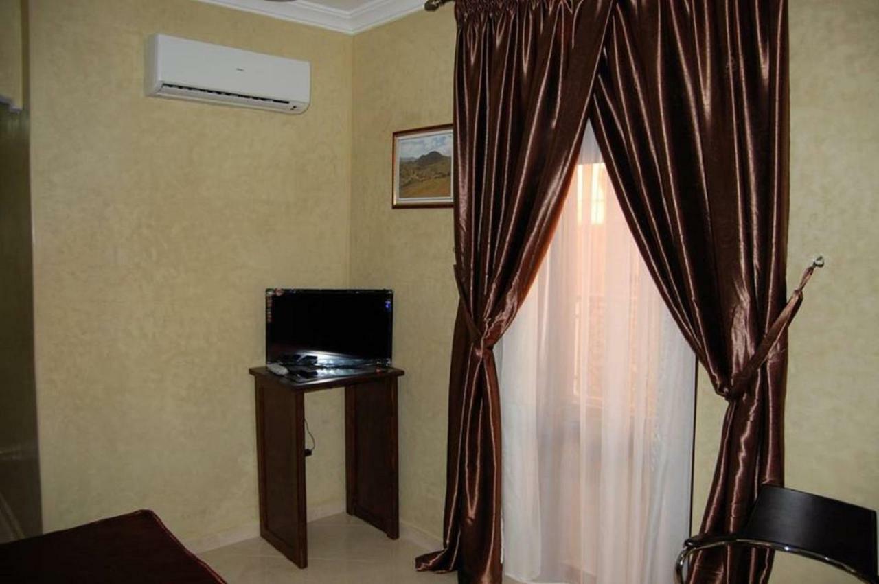 Hotel Amoudou فندق أمودو Tiznit Kültér fotó